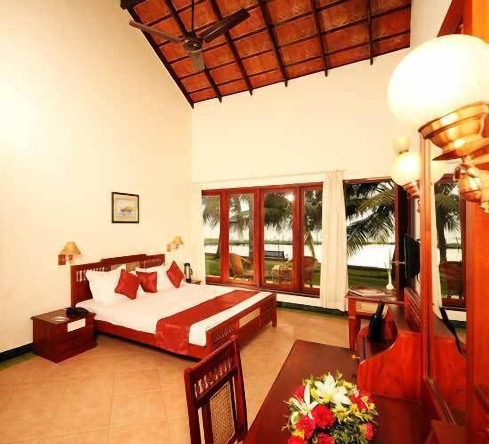 Abad Whispering Palms Hotel Kumarakom Exterior foto
