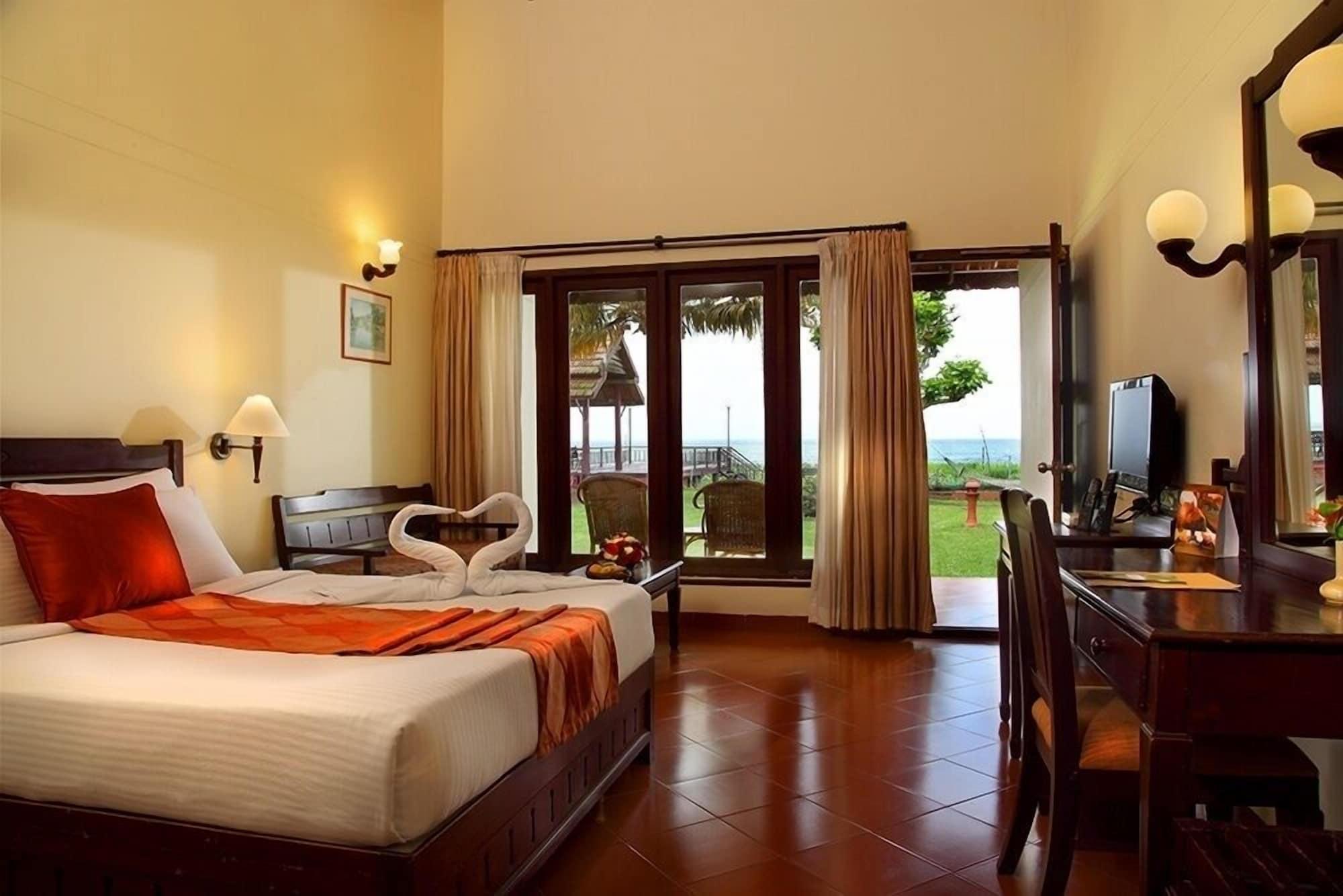 Abad Whispering Palms Hotel Kumarakom Exterior foto