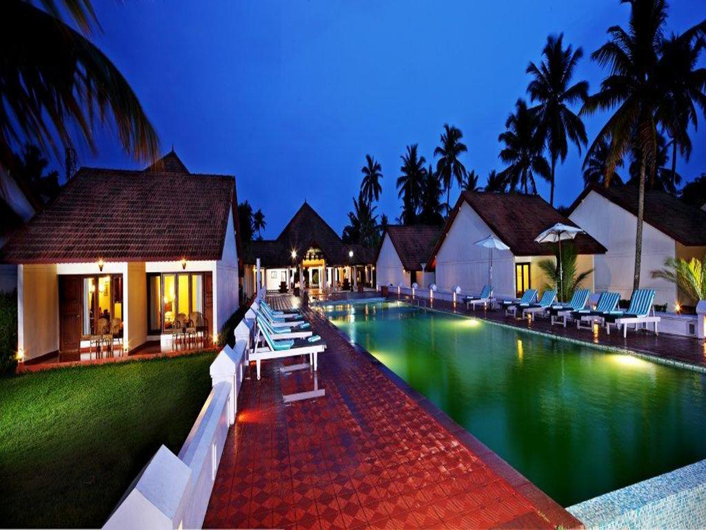 Abad Whispering Palms Hotel Kumarakom Exterior foto